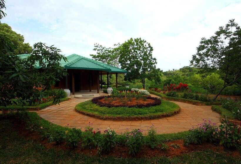 فندق Grand & Gangula