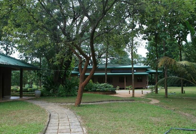 فندق Grand & Gangula