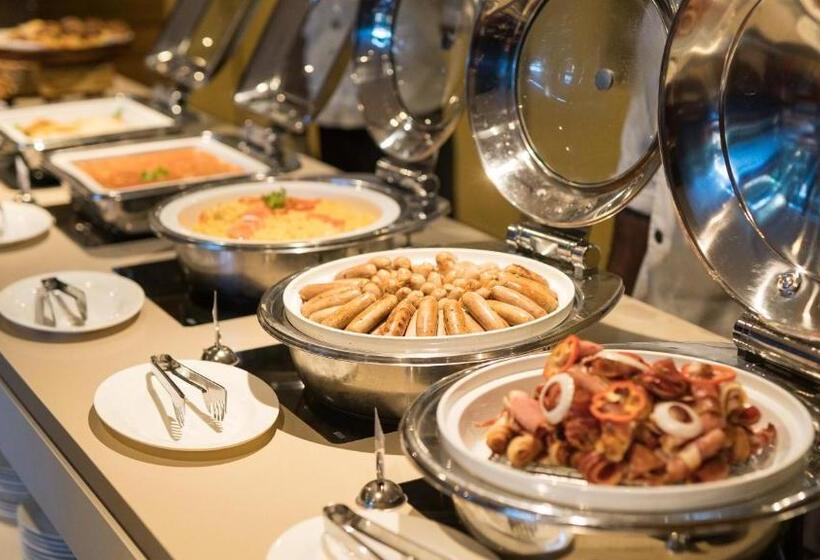 호텔 Holiday Inn Express Port Moresby By Ihg