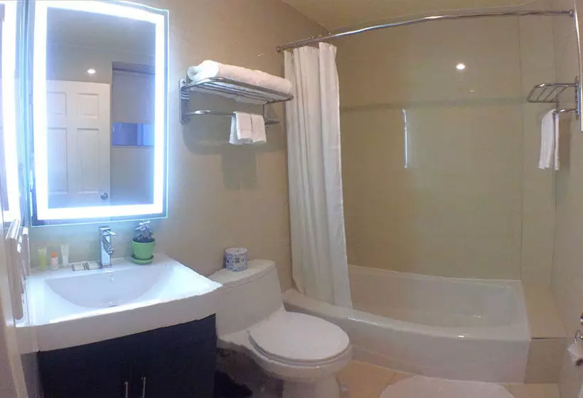 Hotelli Howard Johnson By Wyndham Long Island City