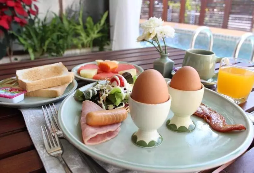 هتل Kampaeng Ngam