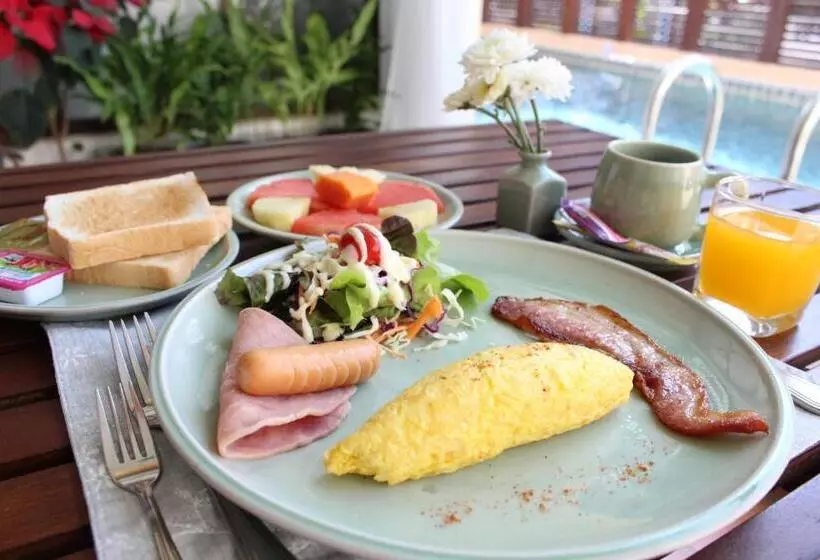 هتل Kampaeng Ngam