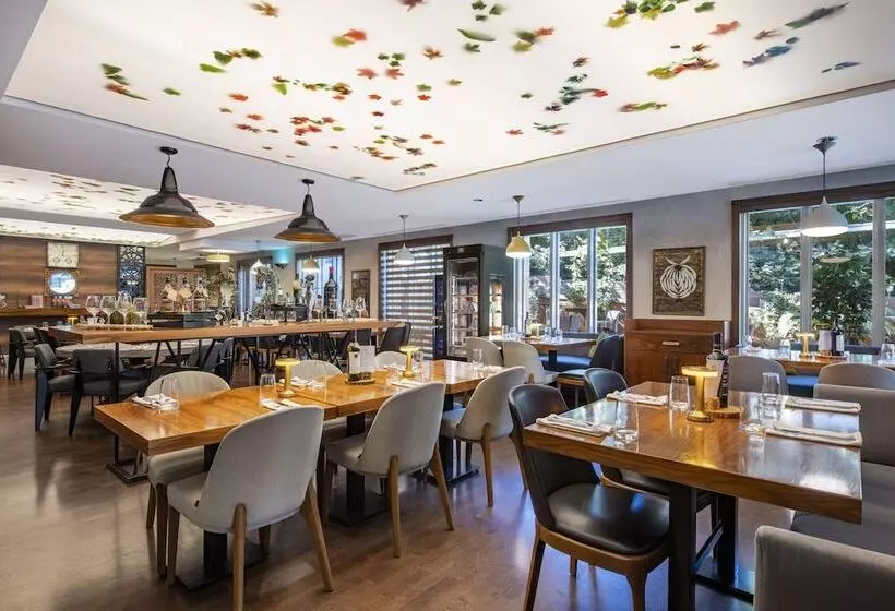 هتل Mercure Tbilisi Old Town