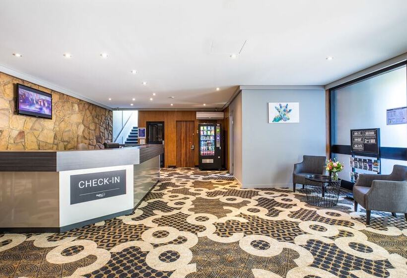 Отель Nightcap At The Ranch