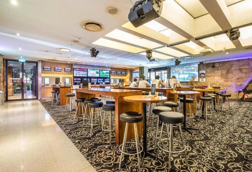 Отель Nightcap At The Ranch