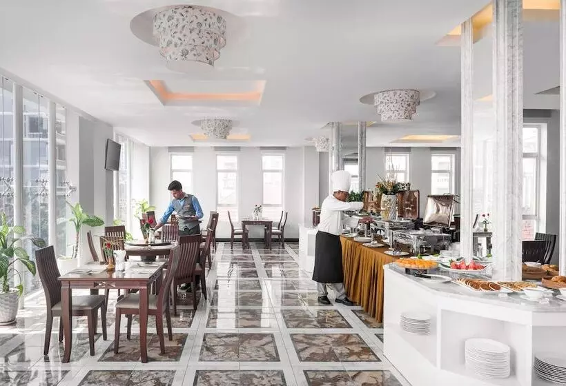 Отель Phnom Penh Katari