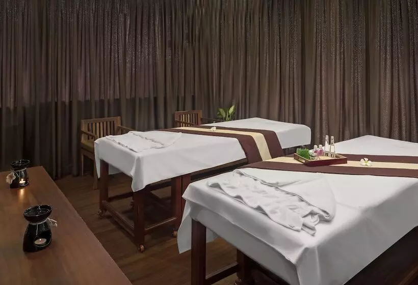 Отель Phnom Penh Katari