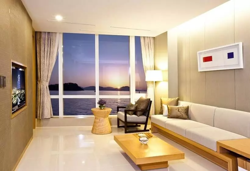 Hotel Sono Calm Yeosu