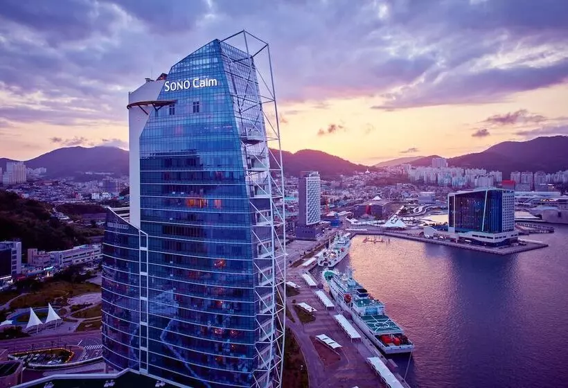 Hotel Sono Calm Yeosu