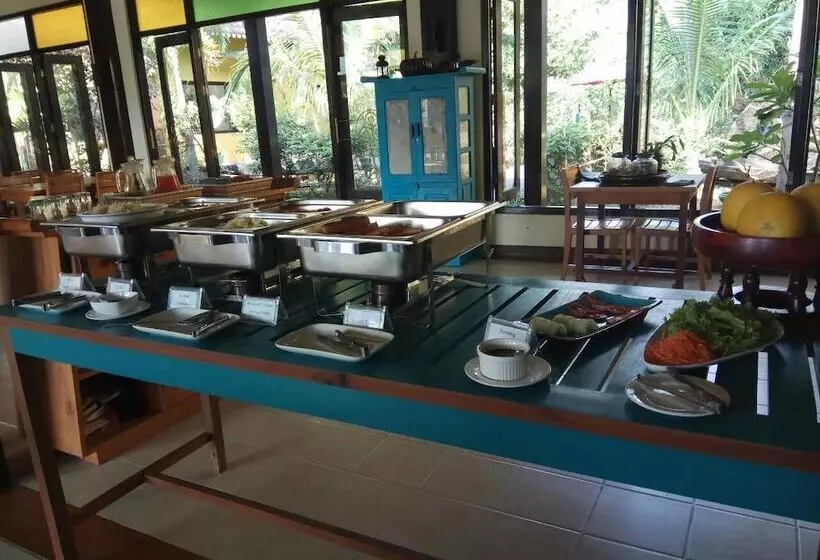 هتل Thanakha Inle