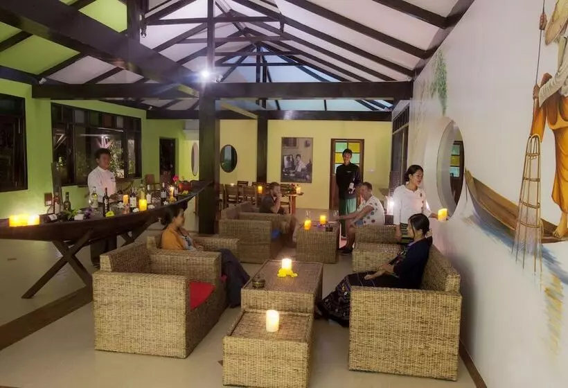 هتل Thanakha Inle