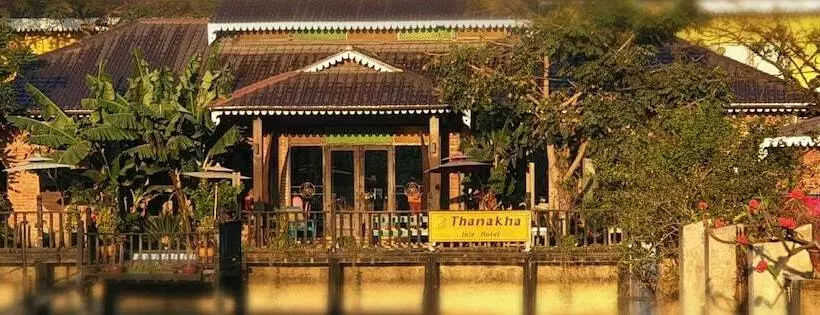 هتل Thanakha Inle
