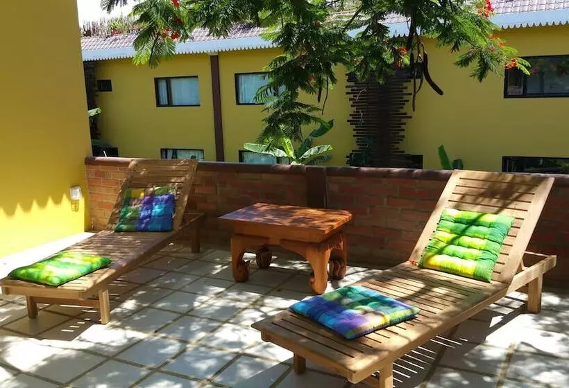 هتل Thanakha Inle