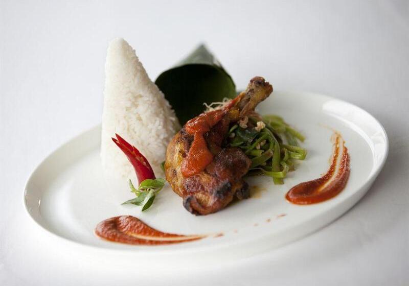 Отель The Lombok Lodge Suites & Private Villas