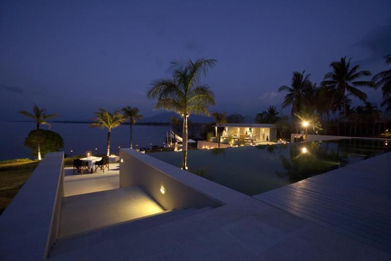 Отель The Lombok Lodge Suites & Private Villas