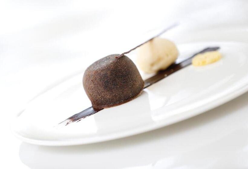 Отель The Lombok Lodge Suites & Private Villas