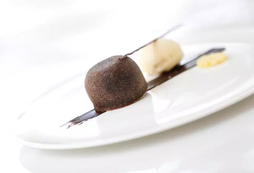 Отель The Lombok Lodge Suites & Private Villas