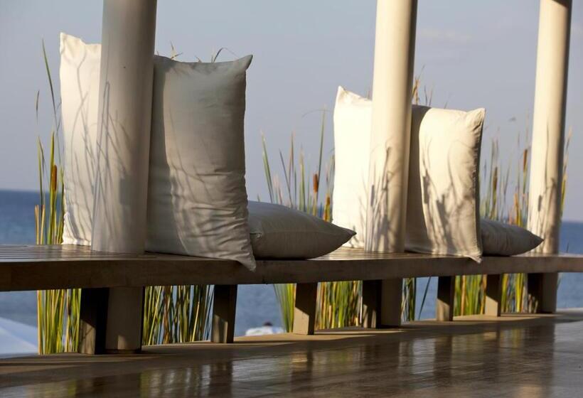 Отель The Lombok Lodge Suites & Private Villas