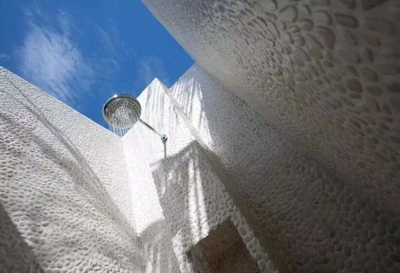 Отель The Lombok Lodge Suites & Private Villas