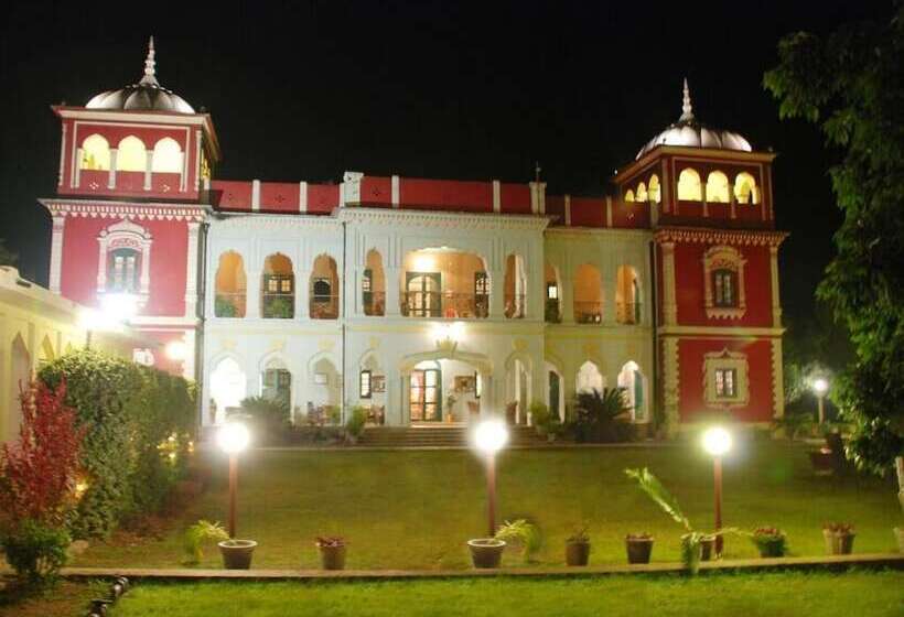 هتل Welcomheritage Judges Court