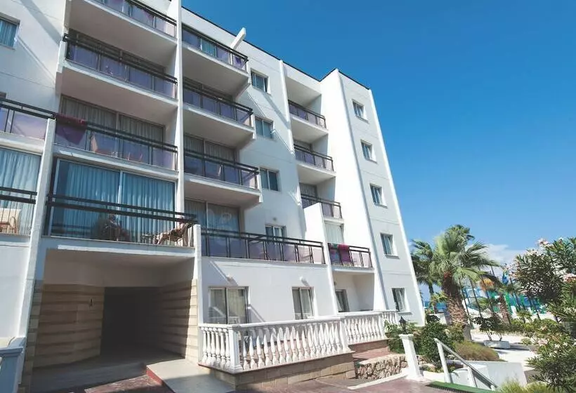 Marlita Beach Hotel Apartments
