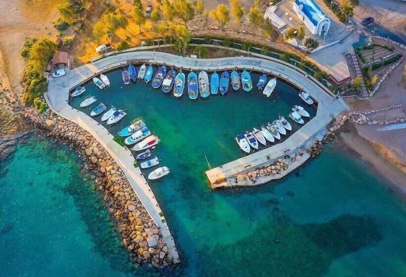 Marlita Beach Hotel Apartments