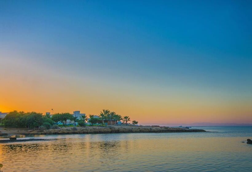 Marlita Beach Hotel Apartments