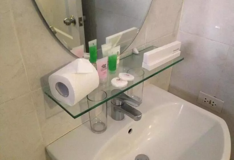 אתר נופש Moonbay Marina The Villas