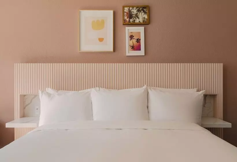 Found Miami Beach Powered By Sonder