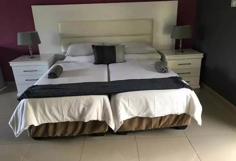 Hotelli 1 Oak Resort