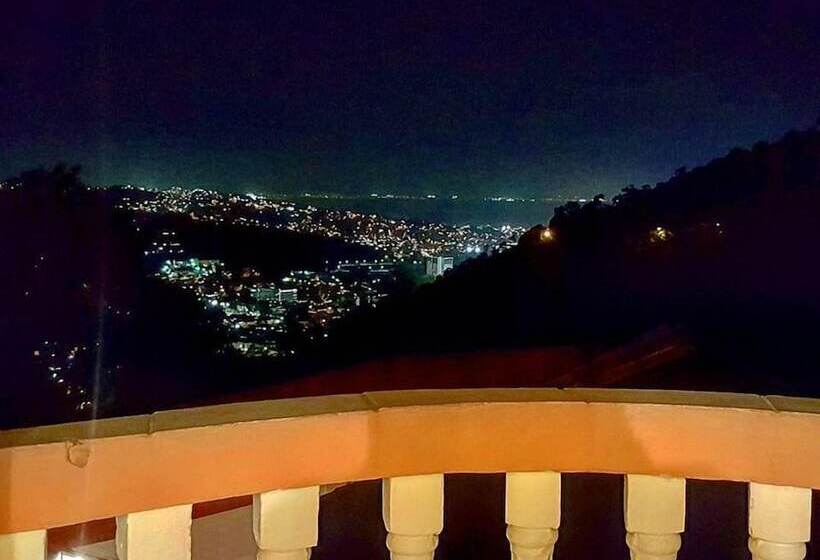 هتل Alicia S Palace