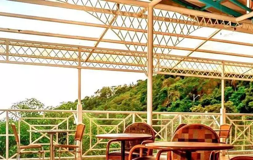 هتل Alicia S Palace