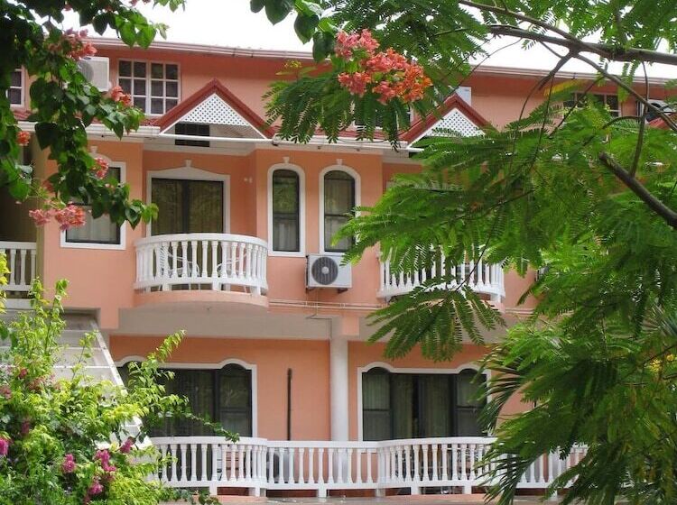 هتل Alicia S Palace