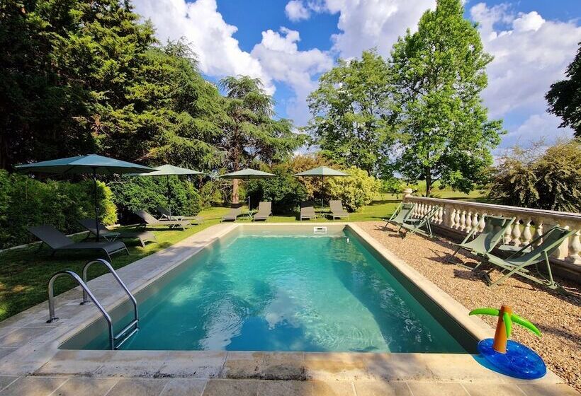 Отель Chateau Tanesse De Tourny