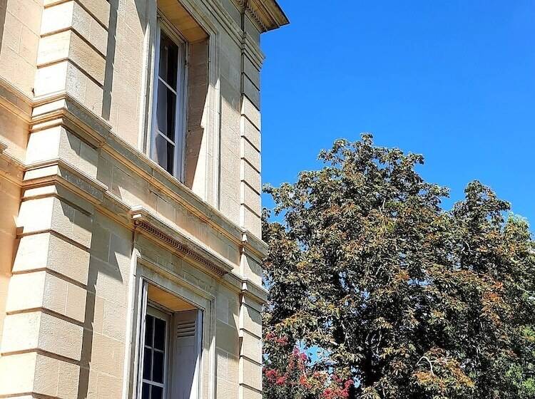 Отель Chateau Tanesse De Tourny