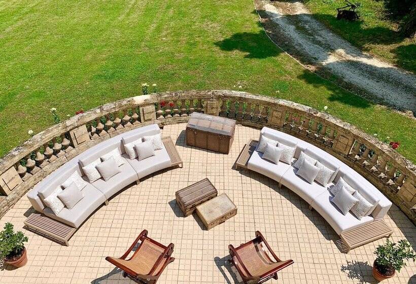 Отель Chateau Tanesse De Tourny