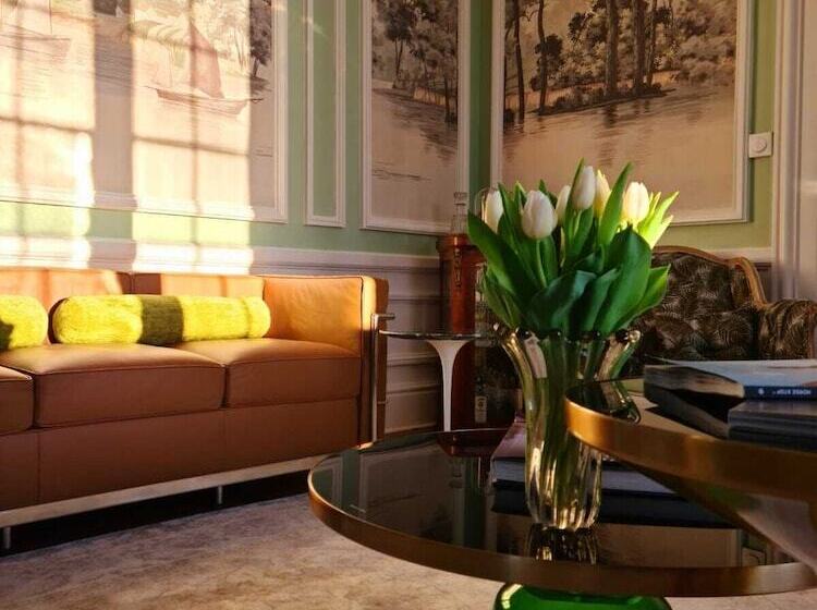 Отель Chateau Tanesse De Tourny