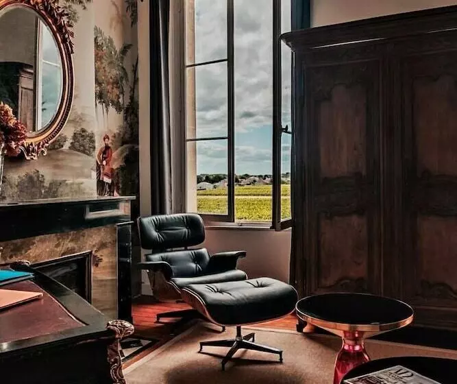 Hotelli Chateau Tanesse De Tourny