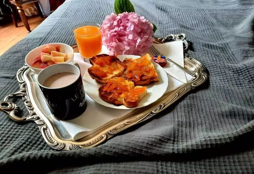 Hotelli Chateau Tanesse De Tourny