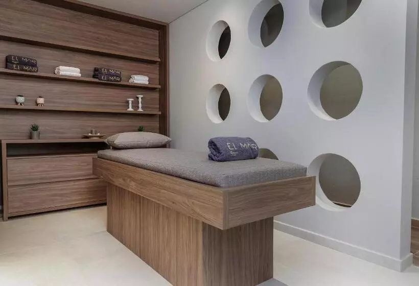 ホテル El Mar Naxos