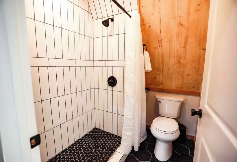 Hotelli Finger Lakes Treehouse