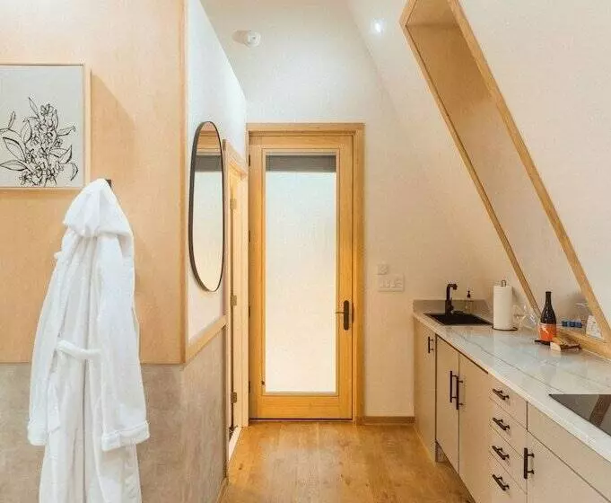 Hotelli Finger Lakes Treehouse