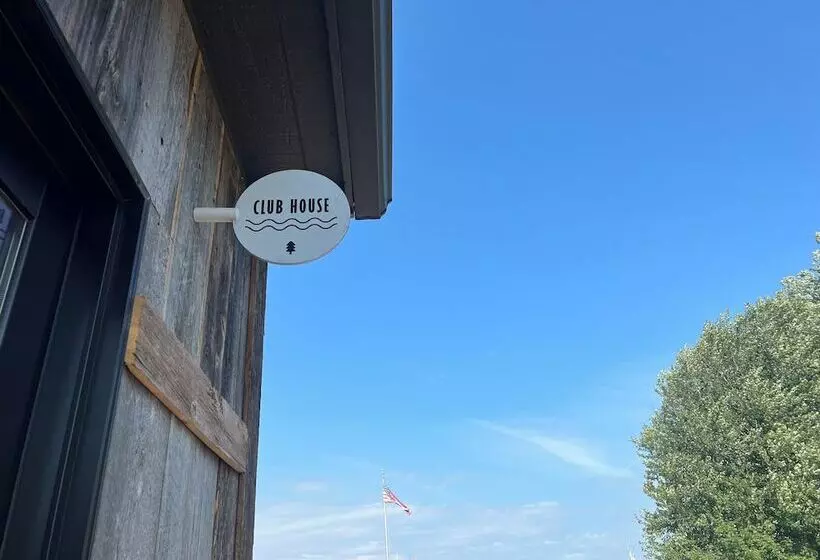 Hotelli Finger Lakes Treehouse