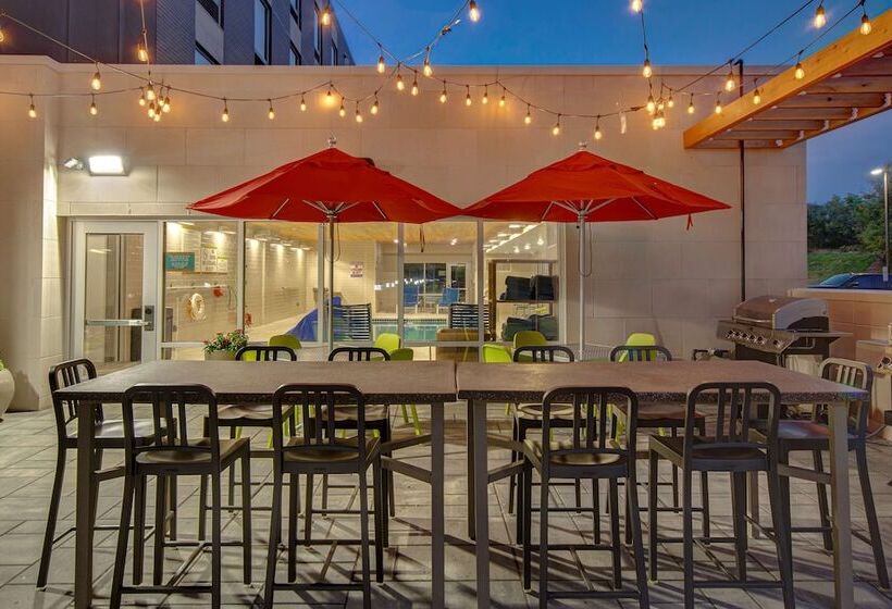 فندق Home2 Suites By Hilton Grand Rapids Airport