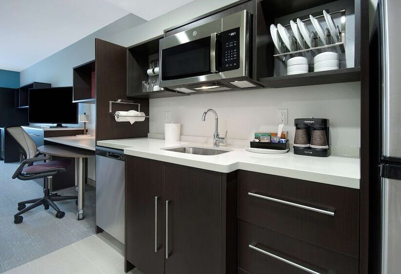 فندق Home2 Suites By Hilton Grand Rapids Airport