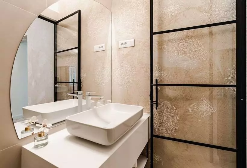 Hotelli šibenik Palace