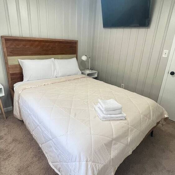 酒店 The Red Cottage Fantastic View Firepit Free Kayaks