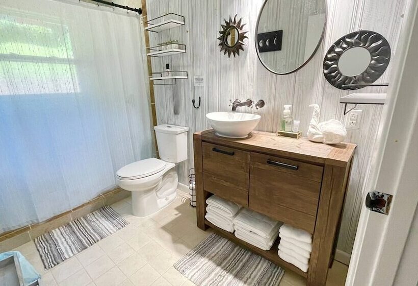 호텔 The Red Cottage Fantastic View Firepit Free Kayaks