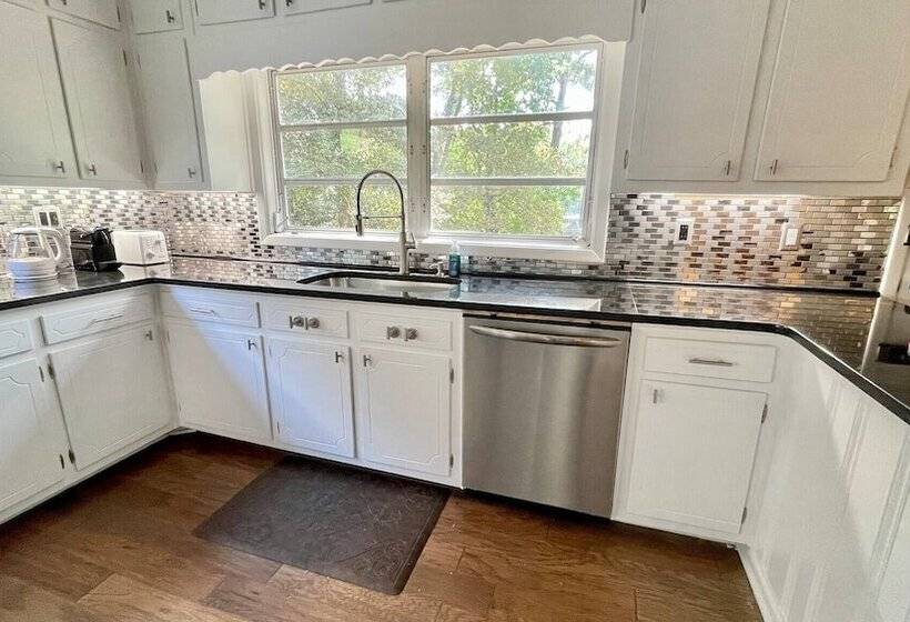 호텔 The Red Cottage Fantastic View Firepit Free Kayaks