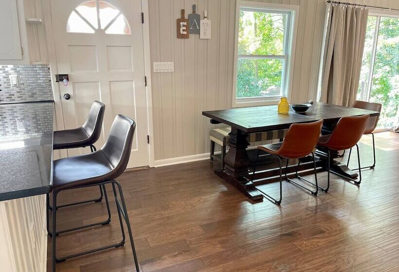 酒店 The Red Cottage Fantastic View Firepit Free Kayaks